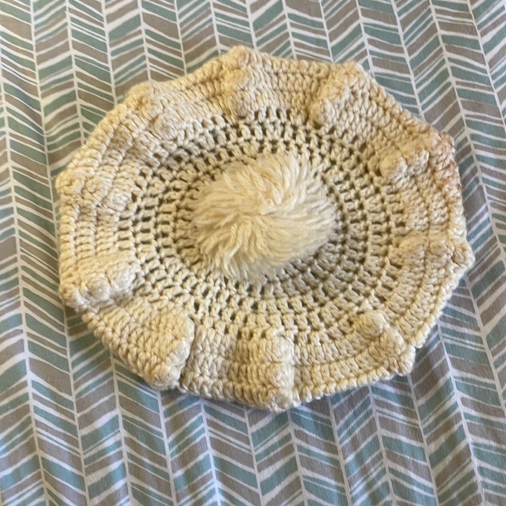 Vintage crochet beret